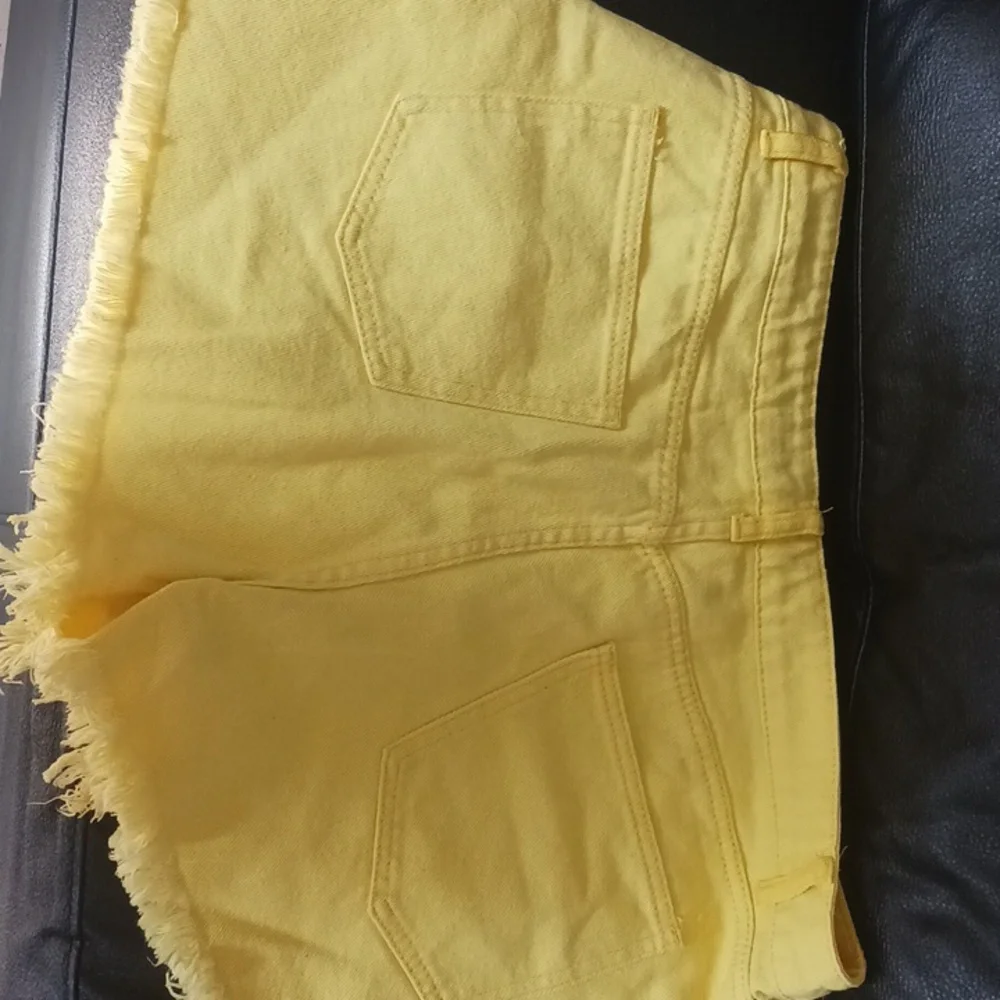 Cotton Twill, Frayed SHORTS Ladies - Picture 2 of 3